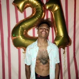 Meet your Posher, Jess